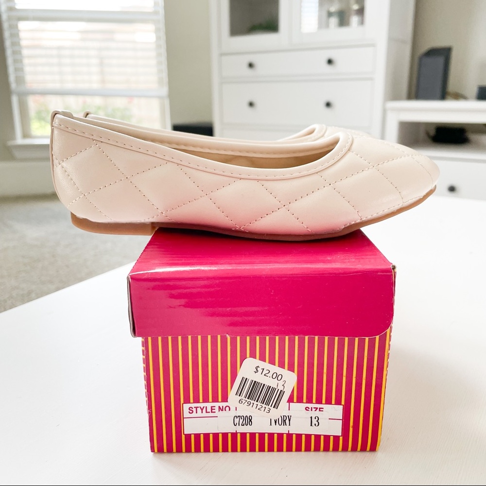 Rosegirl Ivory Quilted Girl Flats C7208 - Picture 6 of 6